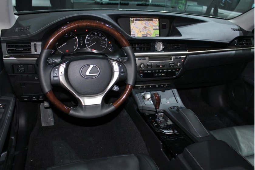 Lexus es 250 2013 салон