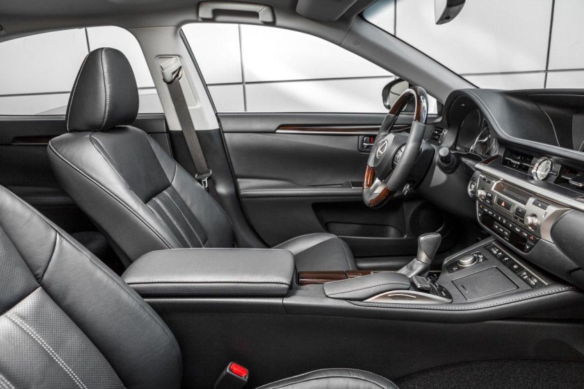 Лексус es 250 салон