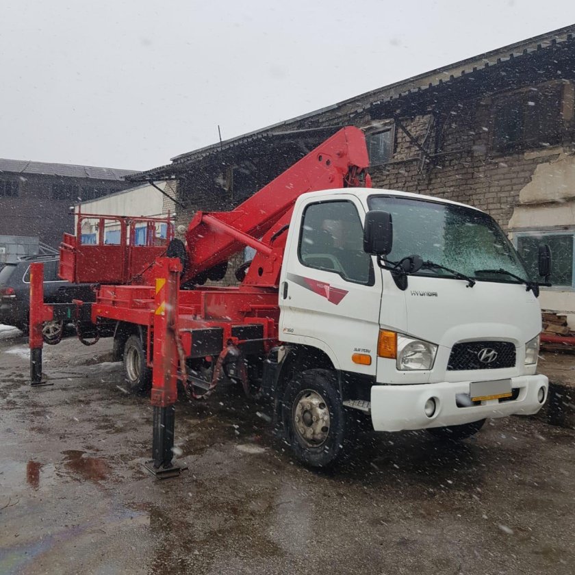 Корейская автовышка sky520