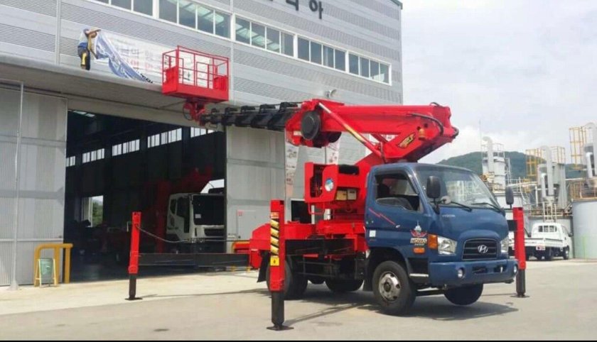 Hyundai Mighty автовышка