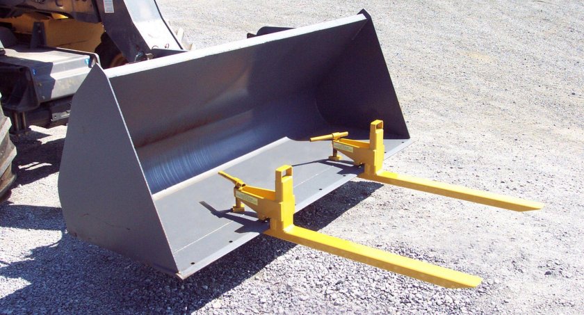 Вилы на ковш JCB 3cx