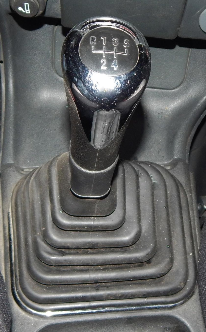 Рычаг переключения передач ВАЗ 2115