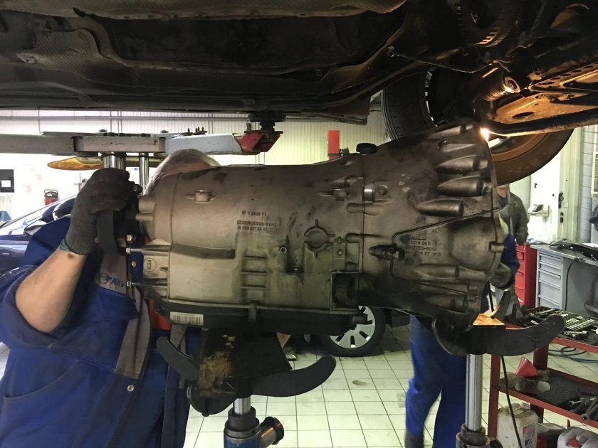 Снятие АКПП Мерседес w210