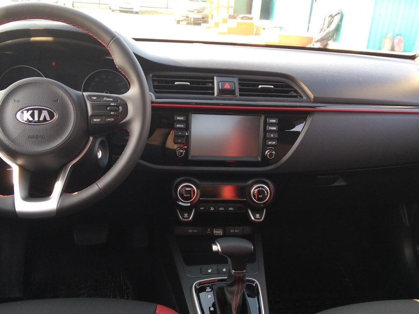 Kia Rio 2020 комплектация Style