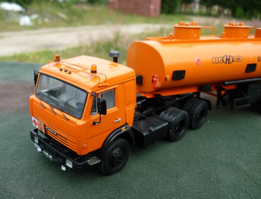 Бочка НЕФАЗ