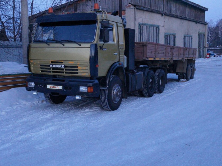 КАМАЗ 54115 тягач
