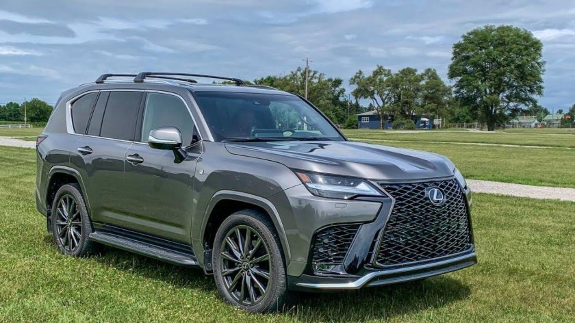 Lexus LX 600 F-Sport