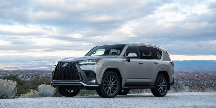 Lexus LX 600 F-Sport
