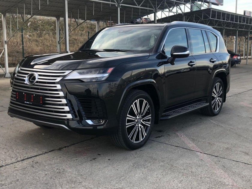 Лексус 570 2022