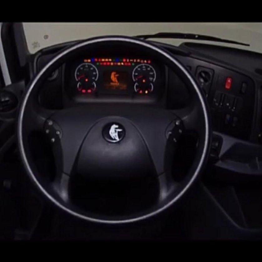 КАМАЗ 5490 Нео салон кабины