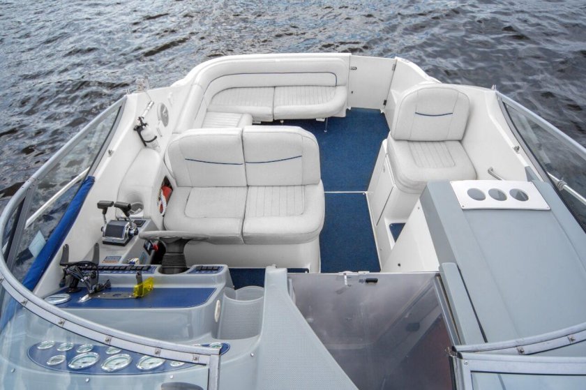 Bayliner 305