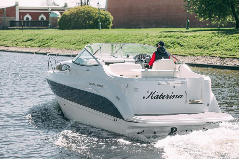 Катер голландец