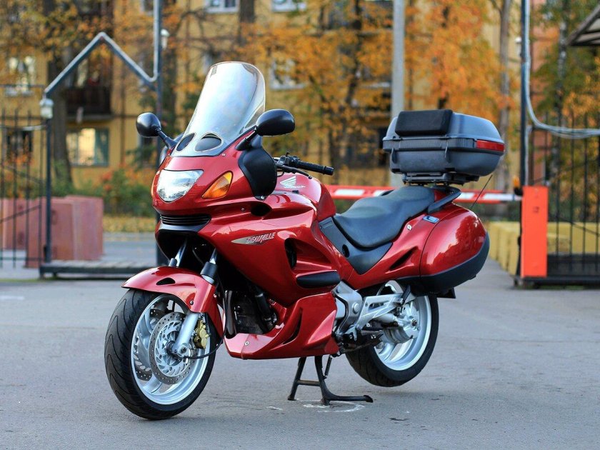 Мото запчасти Хонда Девиль nt650