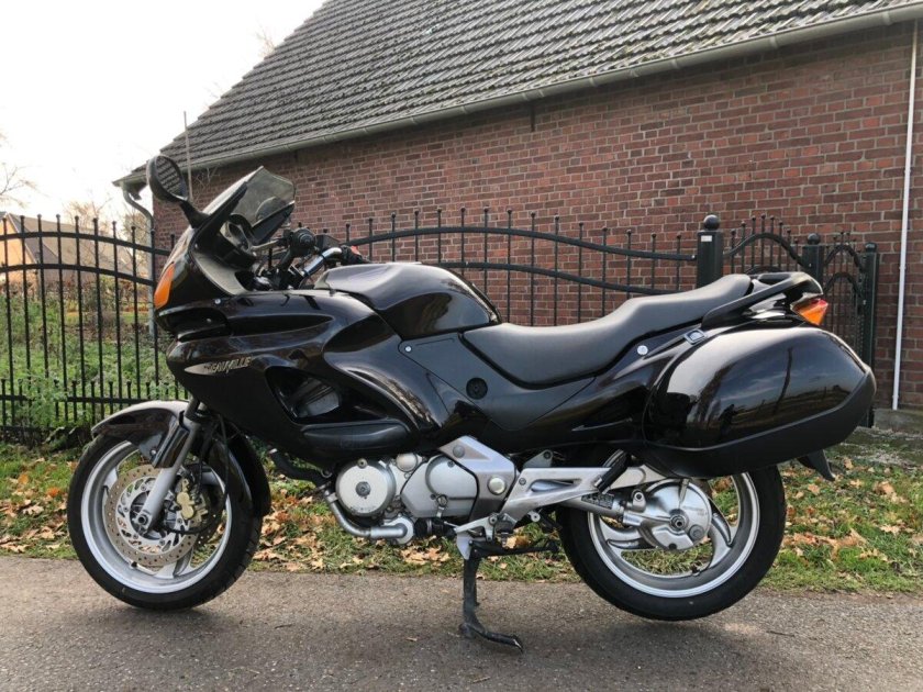 Хонда nt650v Deauville