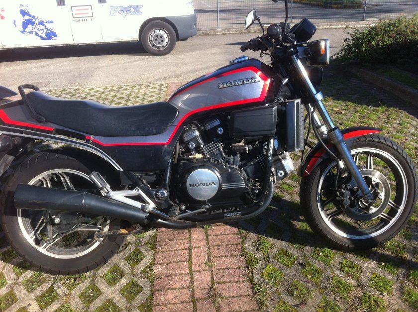 Honda VF 750