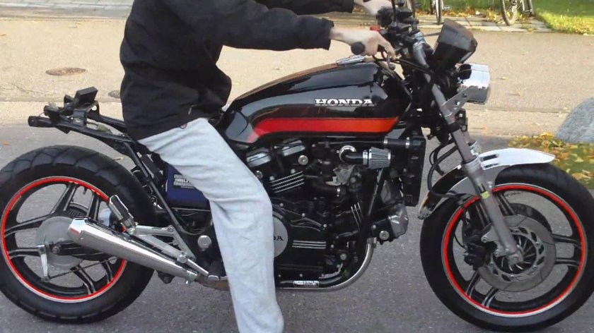 Honda VF 750 Cafe Racer