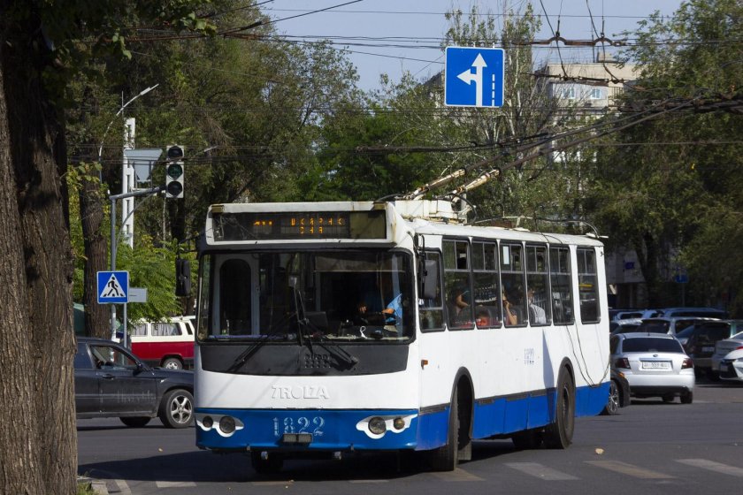 Троллейбусы ЗИУ 682 Г-016.02