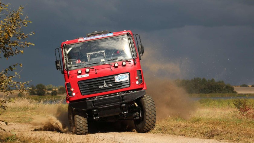 Раллийный грузовик МАЗ