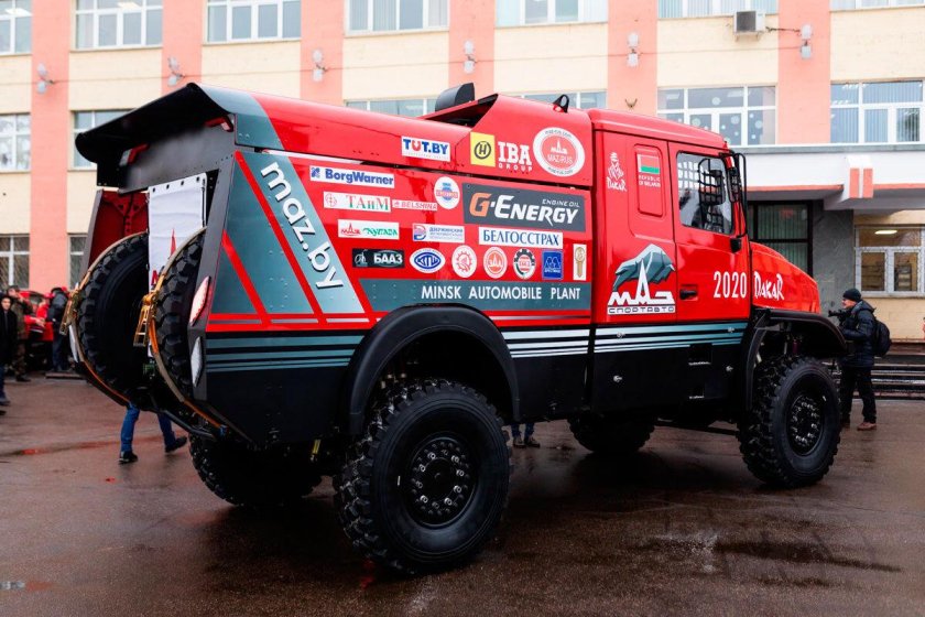 Капотный МАЗ для Дакар