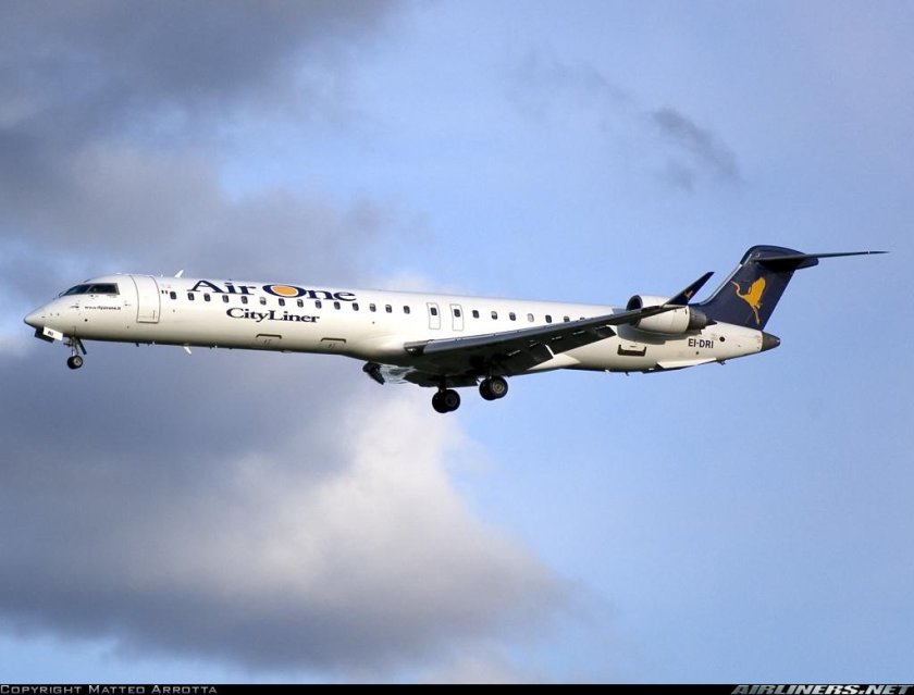 Mitsubishi CRJ-900