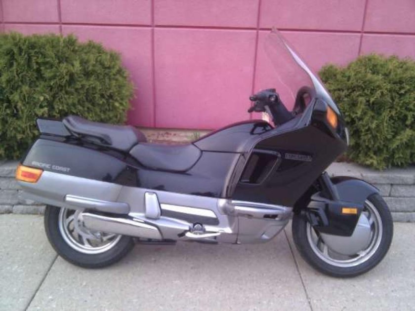 Хонда Пацифик Коаст 800 баг