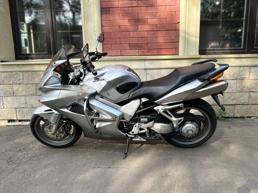 Сколько стоит мотоцикл Хонда спортивный