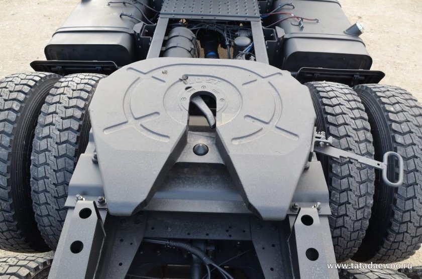 МАЗ тягач крепление седла