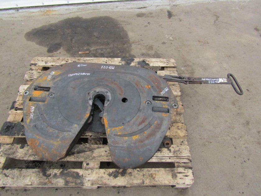 Седельно-сцепное устройство Jost