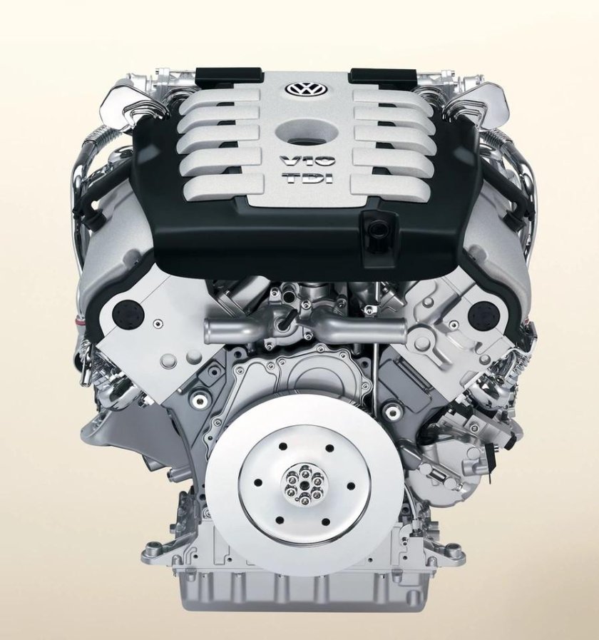 Volkswagen Touareg v 10 5 0 TDI