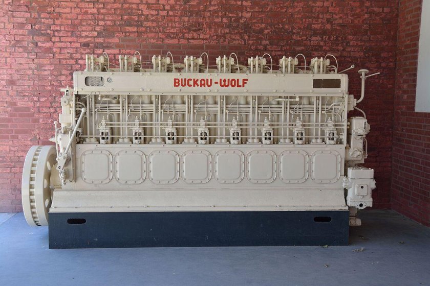 Дизель Букау Вольф судовой