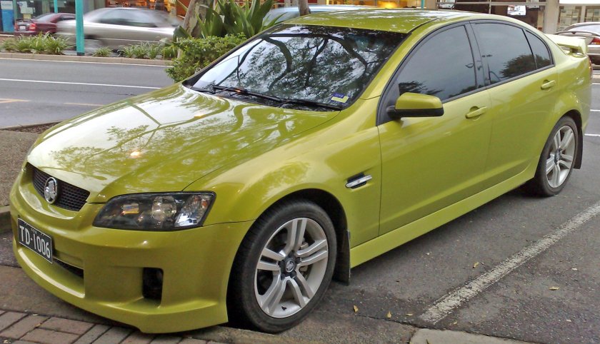 Holden sv6