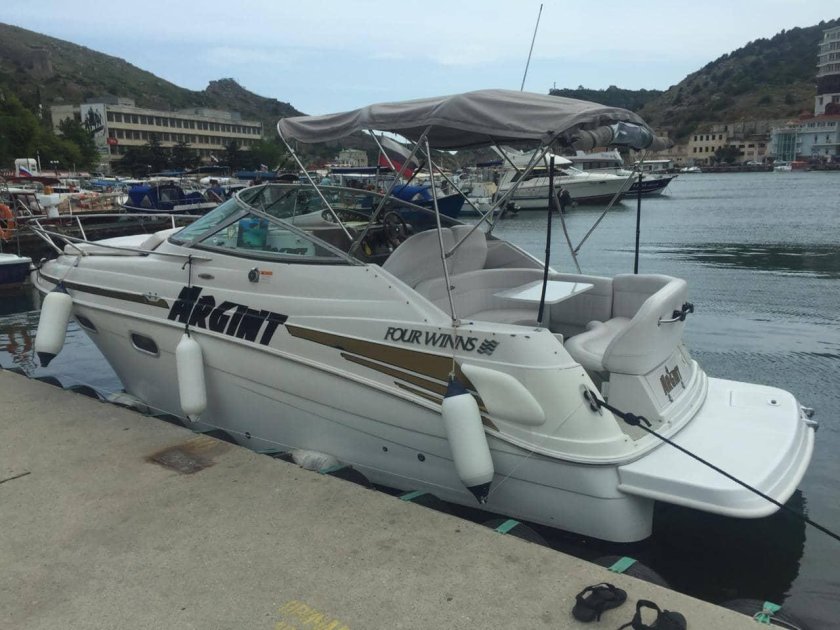 Four Winns Vista 248