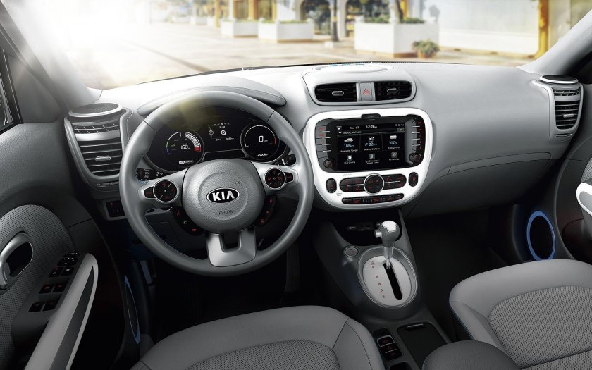 Киа соул электромобиль салон