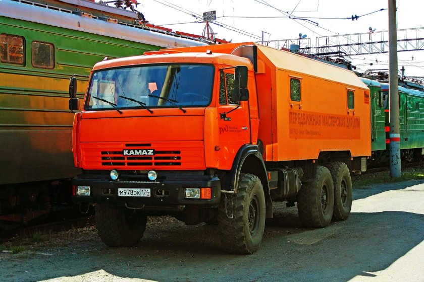 КАМАЗ 43118 путеремонтный