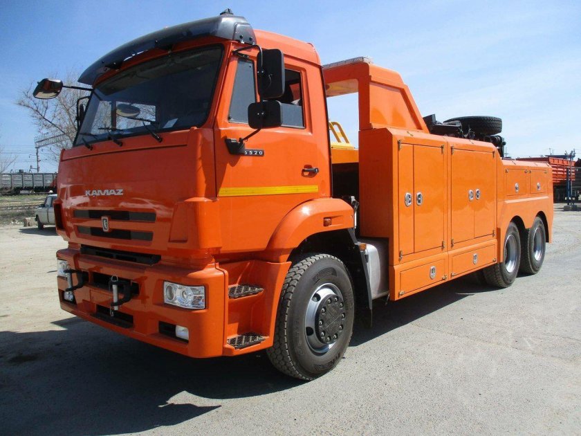 Грузовой эвакуатор КАМАЗ 6520