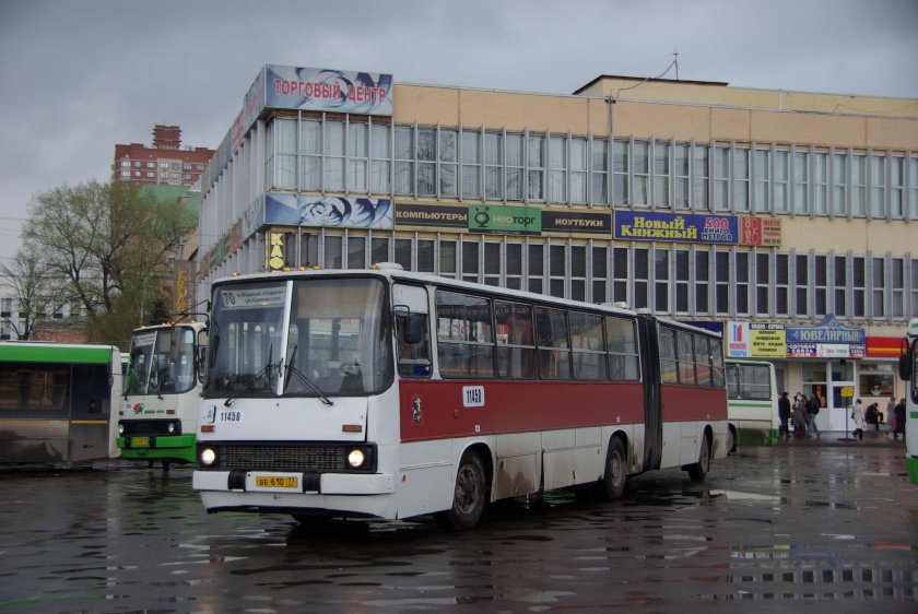 Автобусы Водный стадион