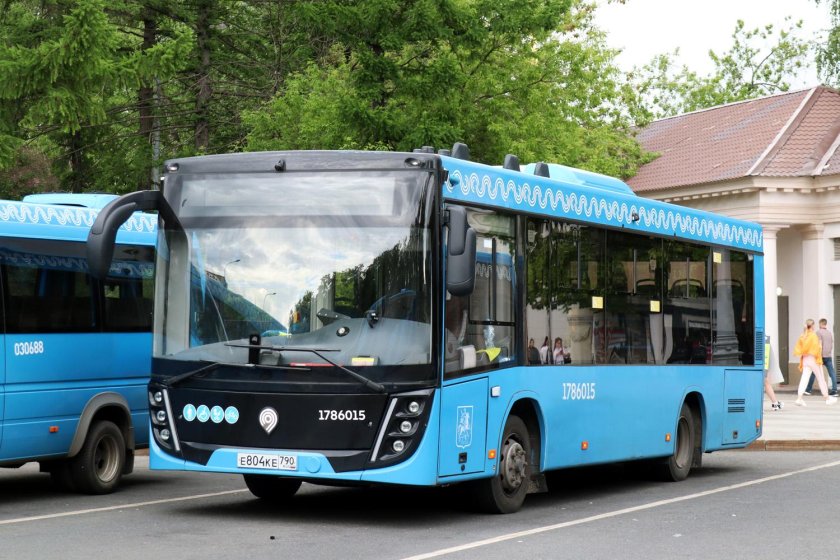 МАЗ 206 Москва