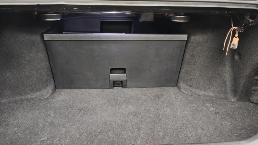 Тойота Веросса багажник