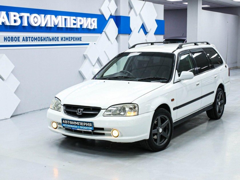 Хонда партнер белый универсал