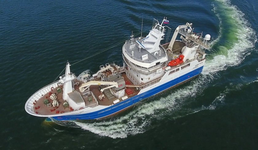 Траулер-сейнер «Василий Каплюк»