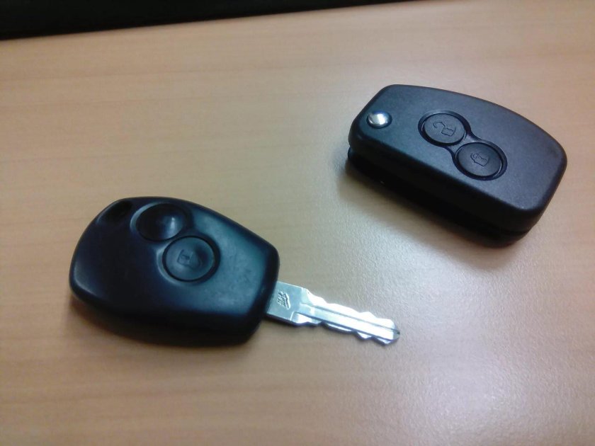 Ключ зажигания Renault Logan 2