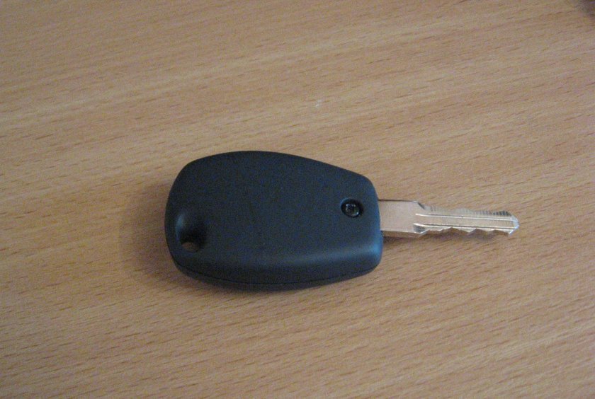 Ключ зажигания Рено Логан 2
