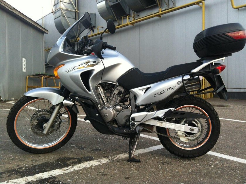 Хонда трансальп 650