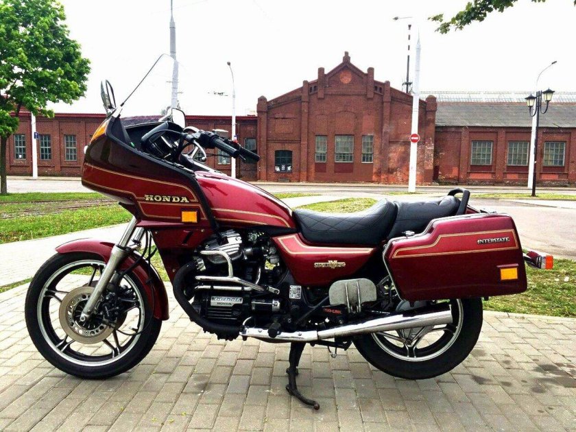 Honda gl650