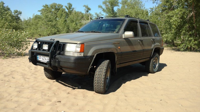 Jeep Grand Cherokee ZJ 5.2 Raptor