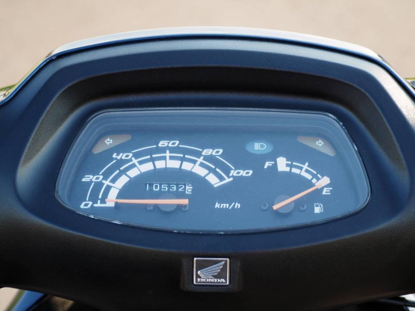 Honda Spacy 100 jf13