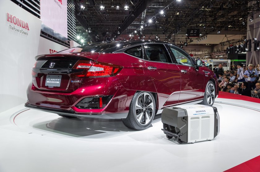 Honda Clarity fuel Cell 2015