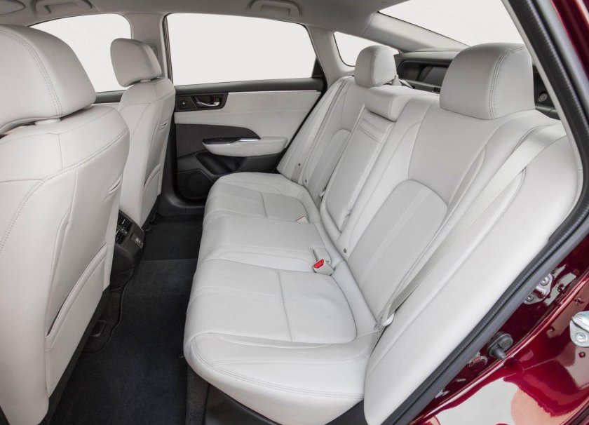 Honda FCX Clarity салон