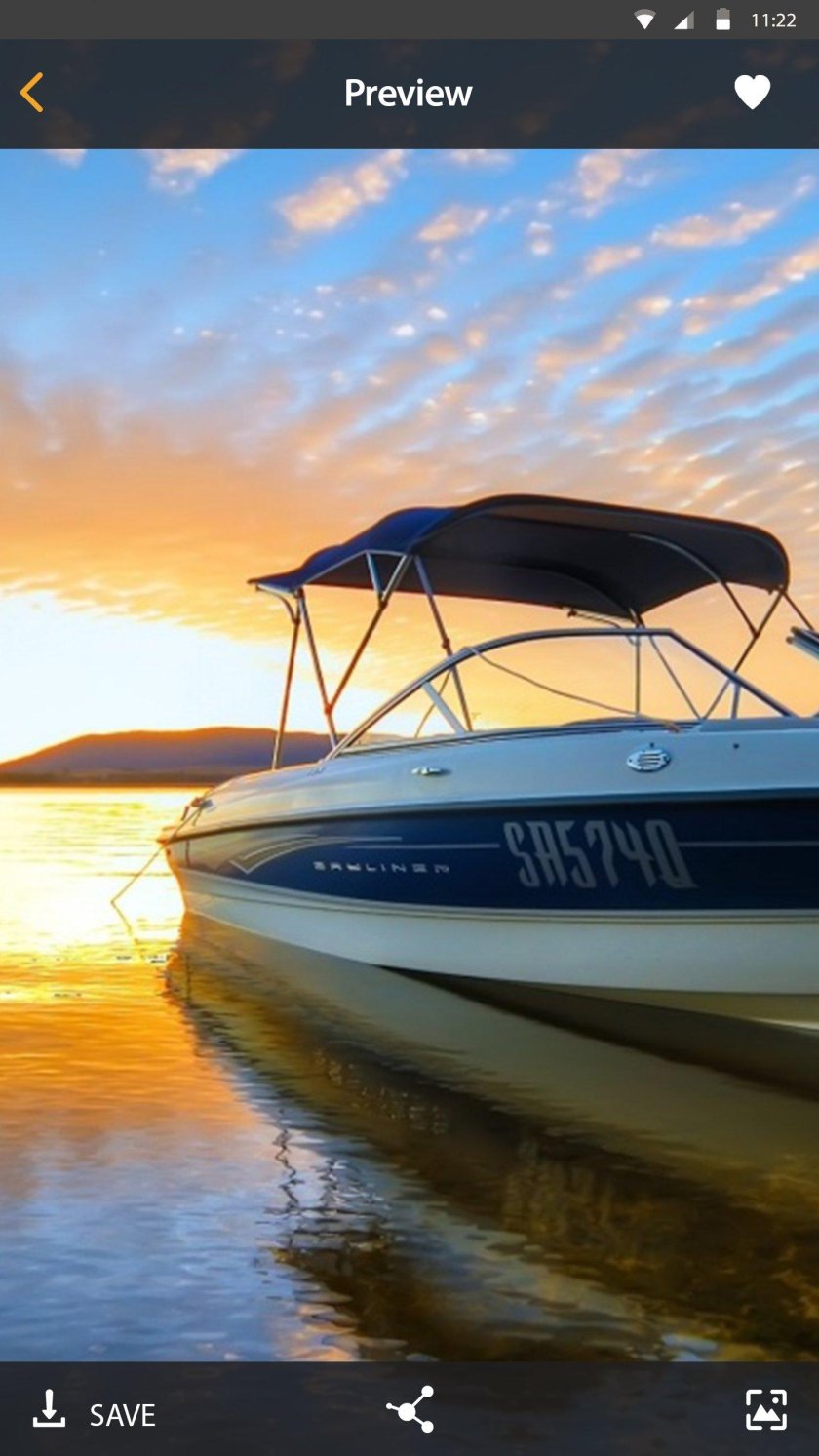 Красивый катер