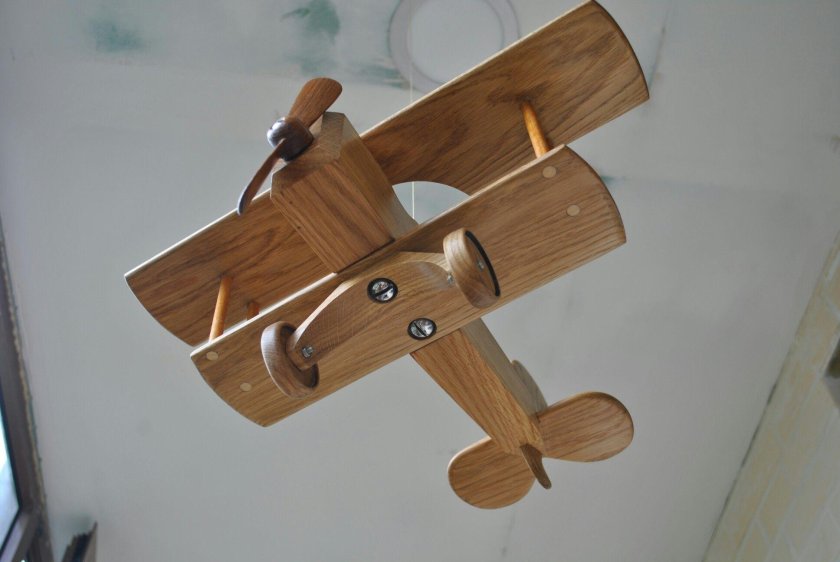 Деревянный самолет флюгер